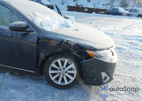 2012 Toyota Camry Xle V6 z USA, uszkodzony, nr VIN 4T1BK1FK0CU519429